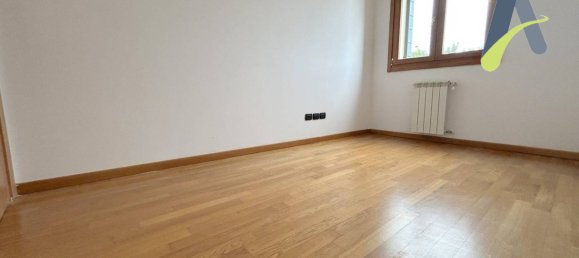 2 bedrooms Apartment in Mira, Italy No. 259534 14