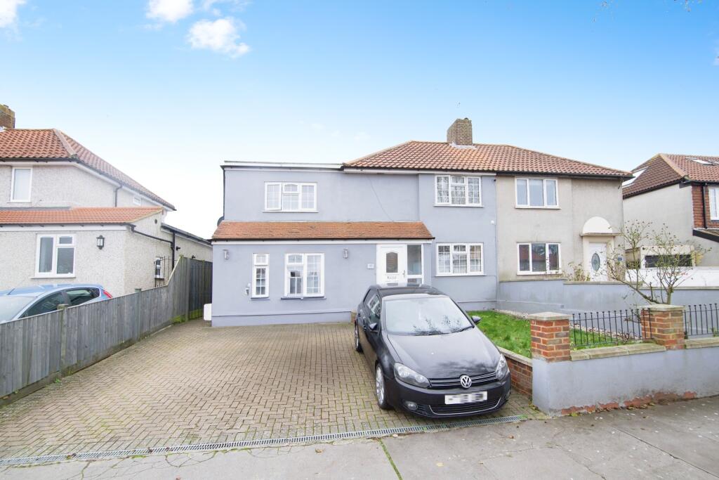 5 Schlafzimmer Haus in New Addington, United Kingdom, Nr. 8101