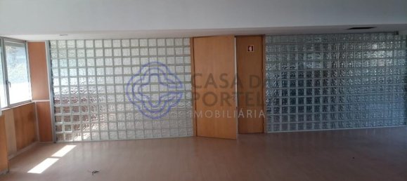 478m² Hotel in Porto, Portugal No. 41099 3