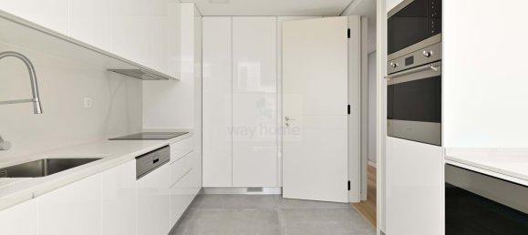 3 bedrooms Apartment in Cascais, Portugal No. 213064 7