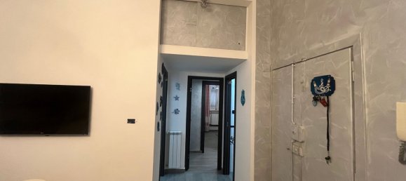 3 rooms Apartment in Anzio, Italy No. 11153 14
