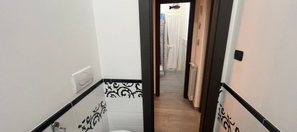 3 rooms Apartment in Anzio, Italy No. 11153 10