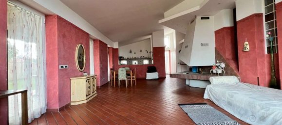 Вилла с 4 спальнями в Априлия, Италия № 362475 4