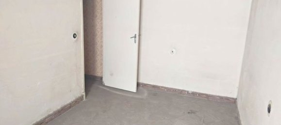 4 bedrooms Apartment in Leon, Spain No. 105246 5