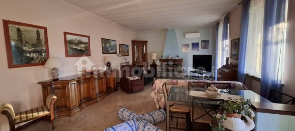 3 غرف نوم فيلا في Gossolengo, Italy رقم 220106 7