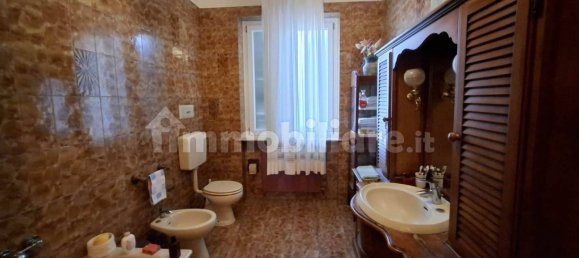 3 غرف نوم فيلا في Gossolengo, Italy رقم 220106 16