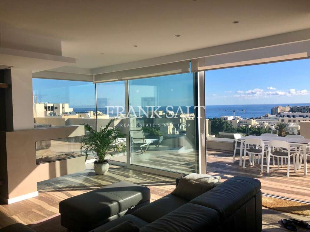 3 bedrooms Apartment in Saint Julian's, Malta No. 6683