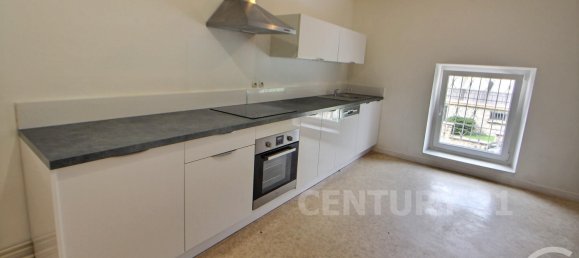 3 Schlafzimmer Wohnung in Saint-Avold, France, Nr. 60701 2