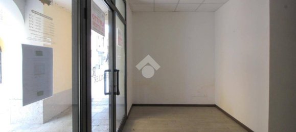 2-Zimmer Gewerbliche Immobilie in Capriolo, Italy, Nr. 141644 13