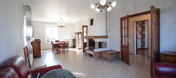Villa de 4 dormitorios en Choisy-au-Bac, France No. 273648 5