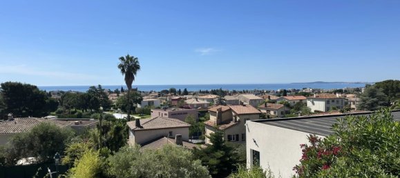 3 bedrooms Villa in Cagnes-sur-Mer, France No. 322515 3