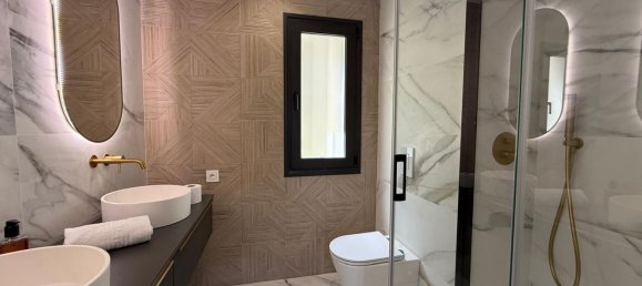 Apartamento de 3 dormitorios en La Quinta, Spain No. 43459 32