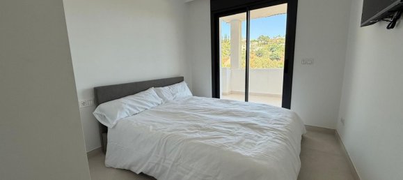 Apartamento de 3 dormitorios en La Quinta, Spain No. 43459 29
