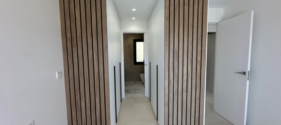 Apartamento de 3 dormitorios en La Quinta, Spain No. 43459 14