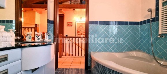 Apartamento de 2 dormitorios en Suisio, Italy No. 315932 20