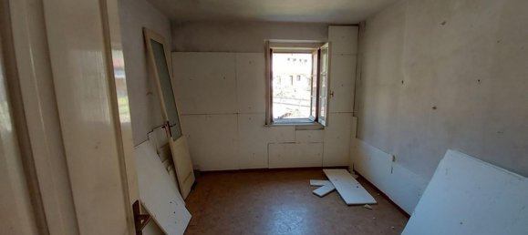4 rooms Apartment in Sovramonte, Italy No. 76388 16