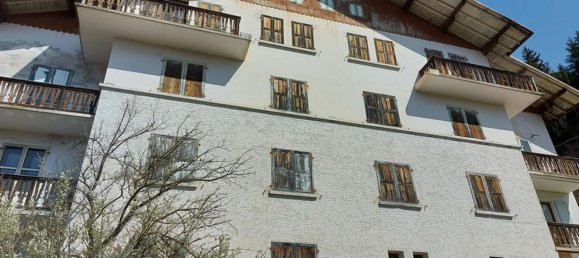 4 rooms Apartment in Sovramonte, Italy No. 76388 10