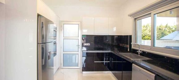 4 غرف نوم فيلا في Agios Tychonas, Cyprus رقم 7112 6