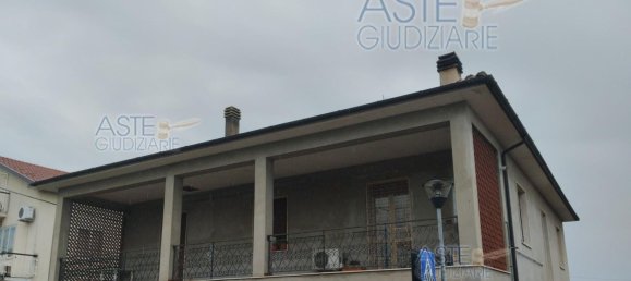 5-salle Appartement à Pianella, Italy No. 238468 25