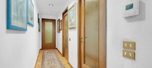 1 bedroom Apartment in Milan, Italy No. 329364 6