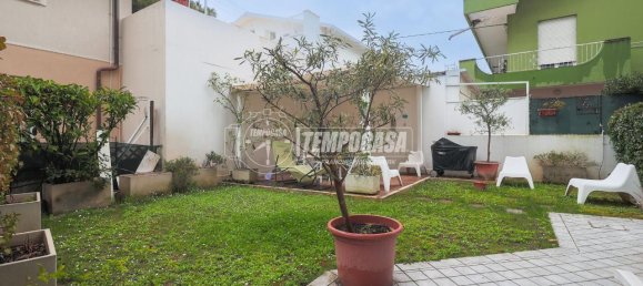 3-salle Appartement à Riccione, Italy No. 9219 21