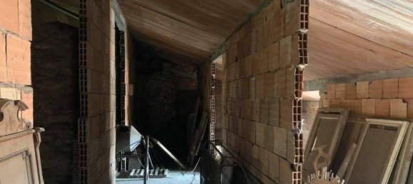 Здание с 5 спальнями в Бедиццоле, Италия № 292020 12