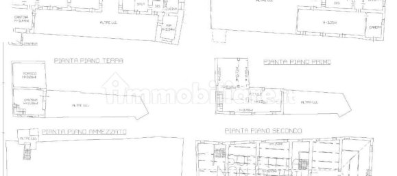 Здание с 5 спальнями в Бедиццоле, Италия № 292020 19