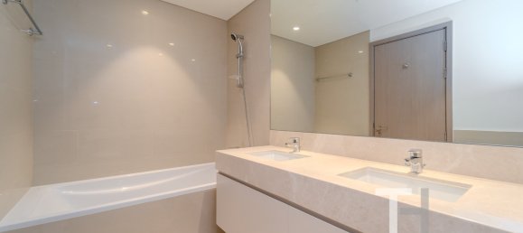 3 bedrooms Apartment in Burj Khalifa, UAE No. 35774 9