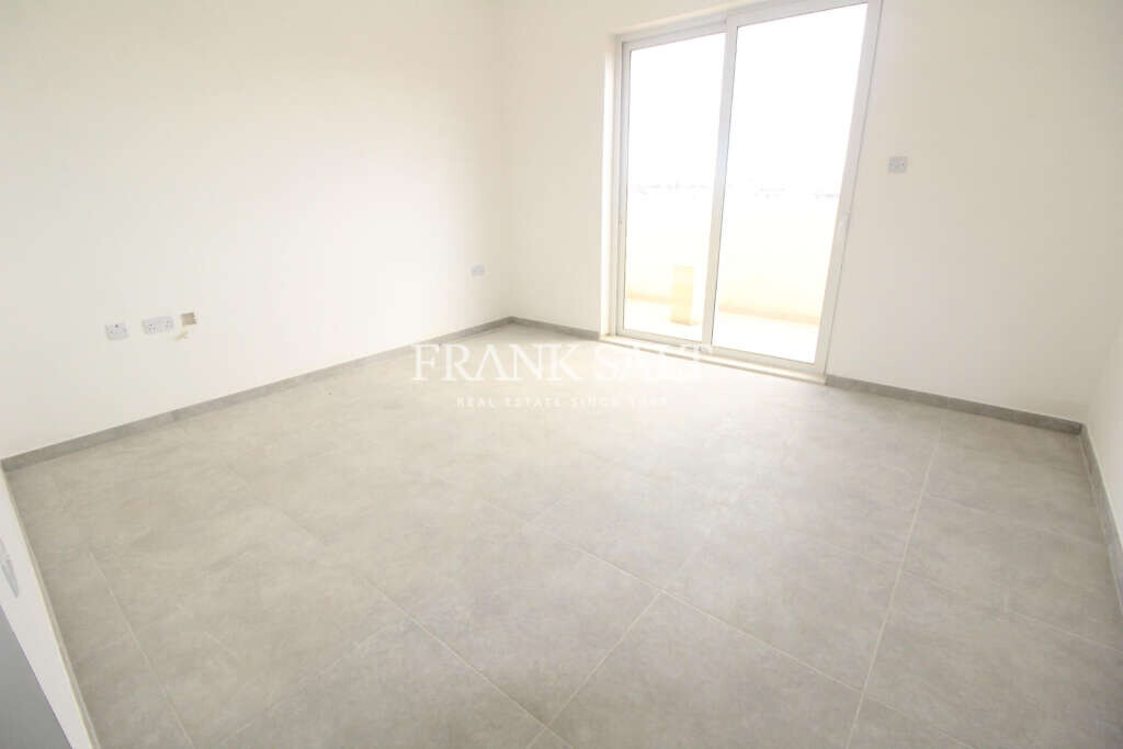  Office in Birkirkara, Malta No. 11215