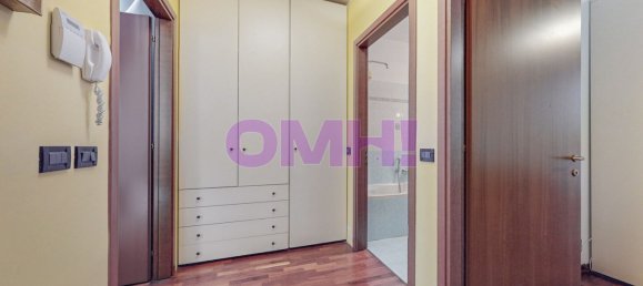 Casa de 4 dormitorios en Samarate, Italy No. 334211 13