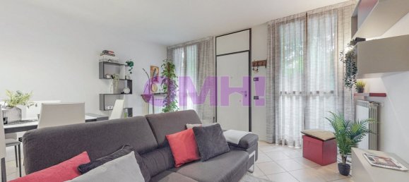 Casa de 4 dormitorios en Samarate, Italy No. 334211 5