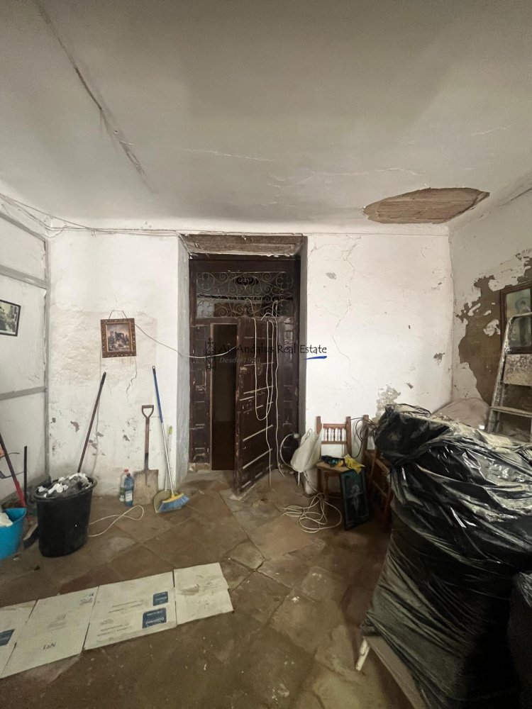  Commercial property in Velez-Malaga, Spain No. 142191