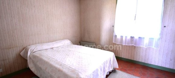 Casa de 4 dormitorios en Tremblay-les-Villages, France No. 156865 6