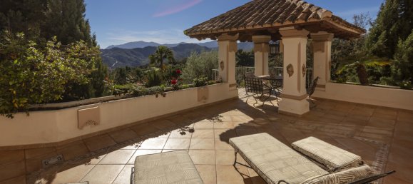 8 bedrooms Villa in Malaga, Spain No. 24253 20