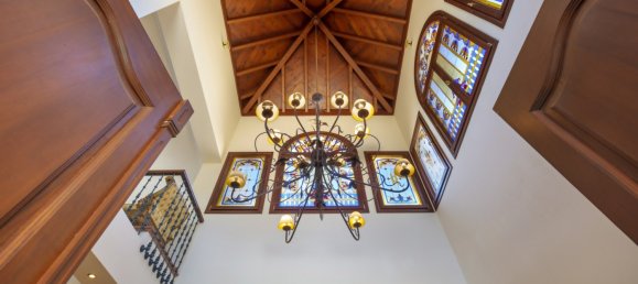 8 bedrooms Villa in Malaga, Spain No. 24253 6