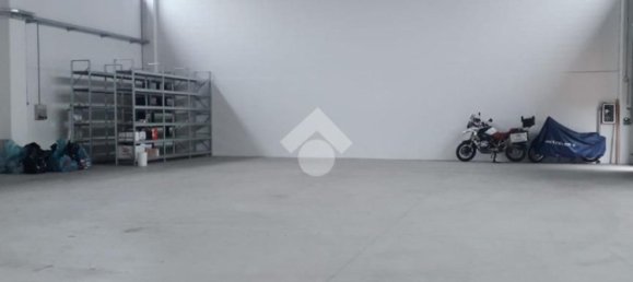  مستودع في Bolgare, Italy 1950متر مربع رقم 108610 23