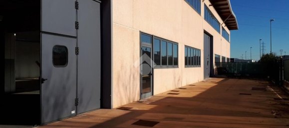  مستودع في Bolgare, Italy 1950متر مربع رقم 108610 19