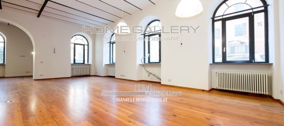 7 rooms Apartment in Genoa, Italy No. 115133 11
