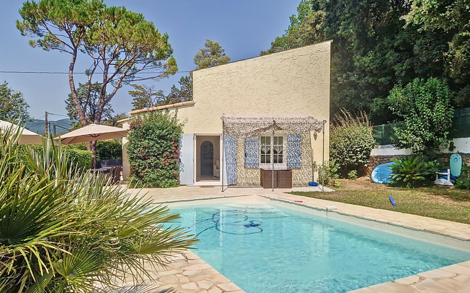 4غرفة فيلا في Opio, France رقم 337616