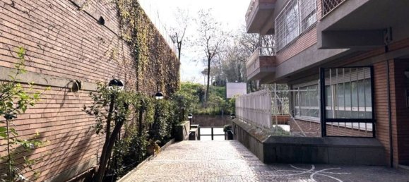 4 rooms Apartment in Rome, Italy No. 18188 20