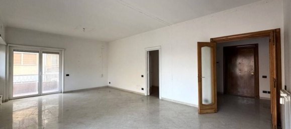 4 rooms Apartment in Rome, Italy No. 18188 5