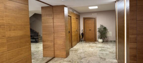 4 rooms Apartment in Rome, Italy No. 18188 18