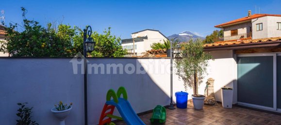 4 bedrooms Villa in Trecastagni, Italy No. 143003 11