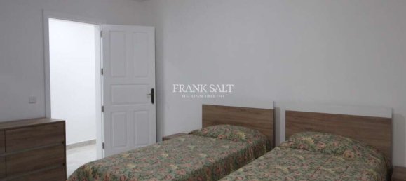 2 bedrooms Apartment in Xlendi, Malta No. 5911 10