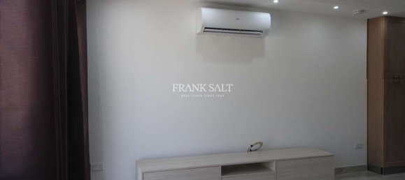 2 bedrooms Apartment in Xlendi, Malta No. 5911 4