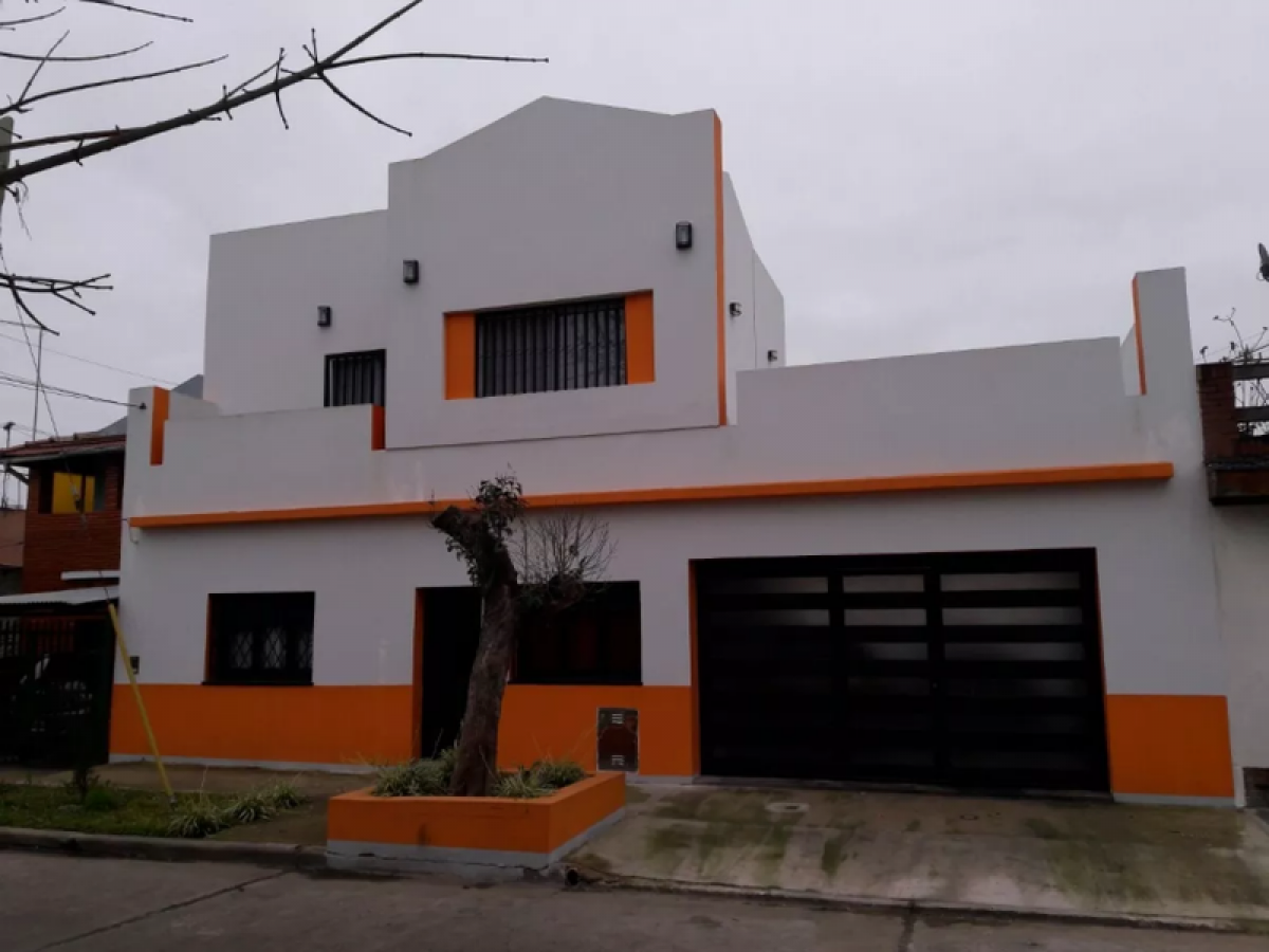 3 Schlafzimmer Haus in General San Martin, Argentina, Nr. 18810