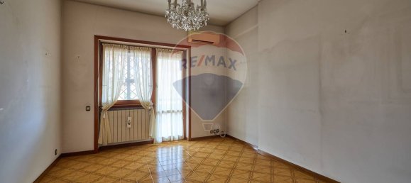 3 bedrooms Apartment in Rome, Italy No. 335477 2