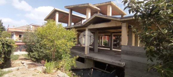 5 rooms Villa in Rome, Italy No. 24342 2