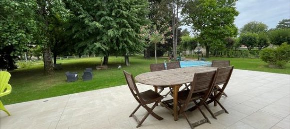 5 Schlafzimmer Villa in Buellas, France, Nr. 310775 19