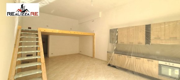 2 rooms Apartment in Rome, Italy No. 169552 6